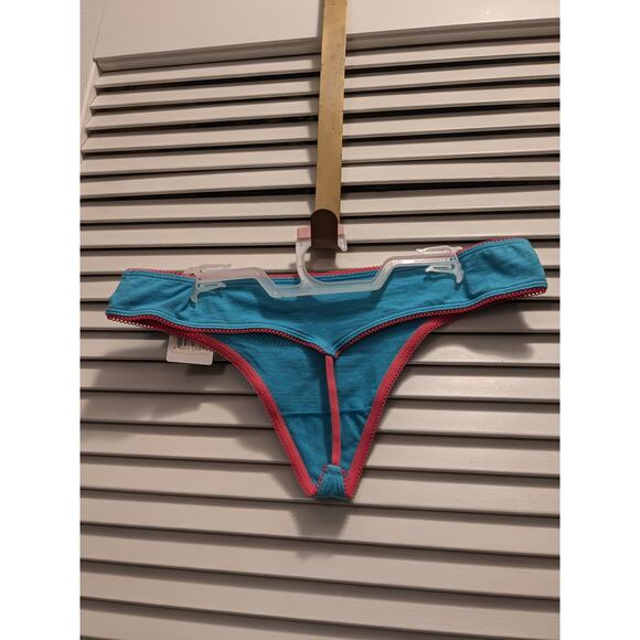 Back Talk blue Santa Baby Christmas theme g-string thong Women's Size 7 Large - Picture 4 of 4